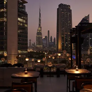 فندق فورسيزونز مركز المالي العالمي, دبي